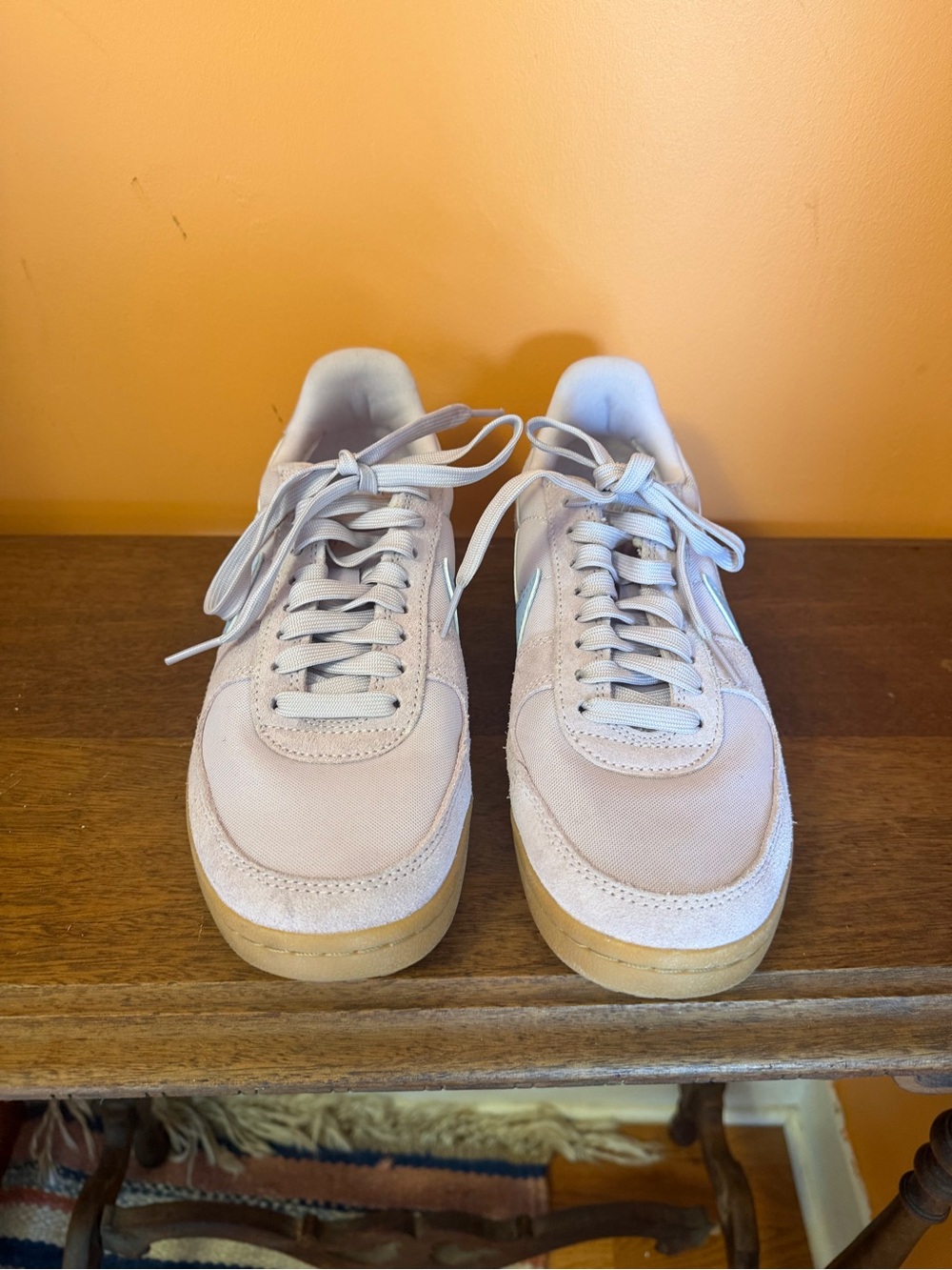 Nike Field General 82’ Women’s Shoes in the Light Pink / Light Blue Accent Color